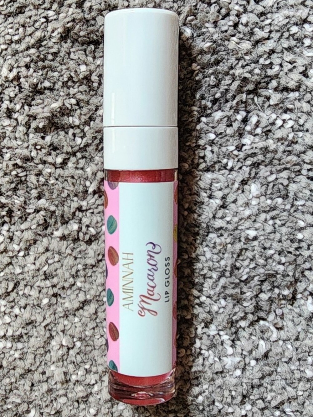 AMINNAH French "Macaron" cookie scent nourishing lip gloss  - NEW!